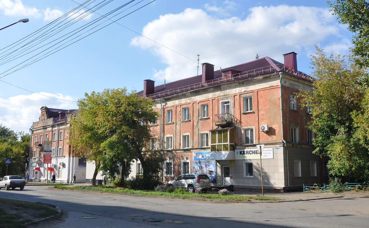 Омск, Улица 20 лет РККА, 1; Улица 20 лет РККА, 3