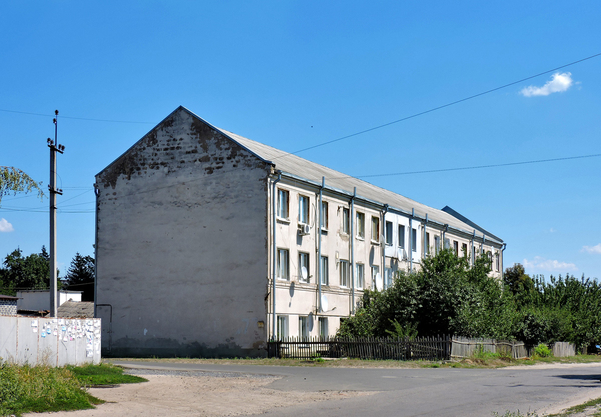Буды, Харьковская улица, 1 / Улица Гоголя, 2
