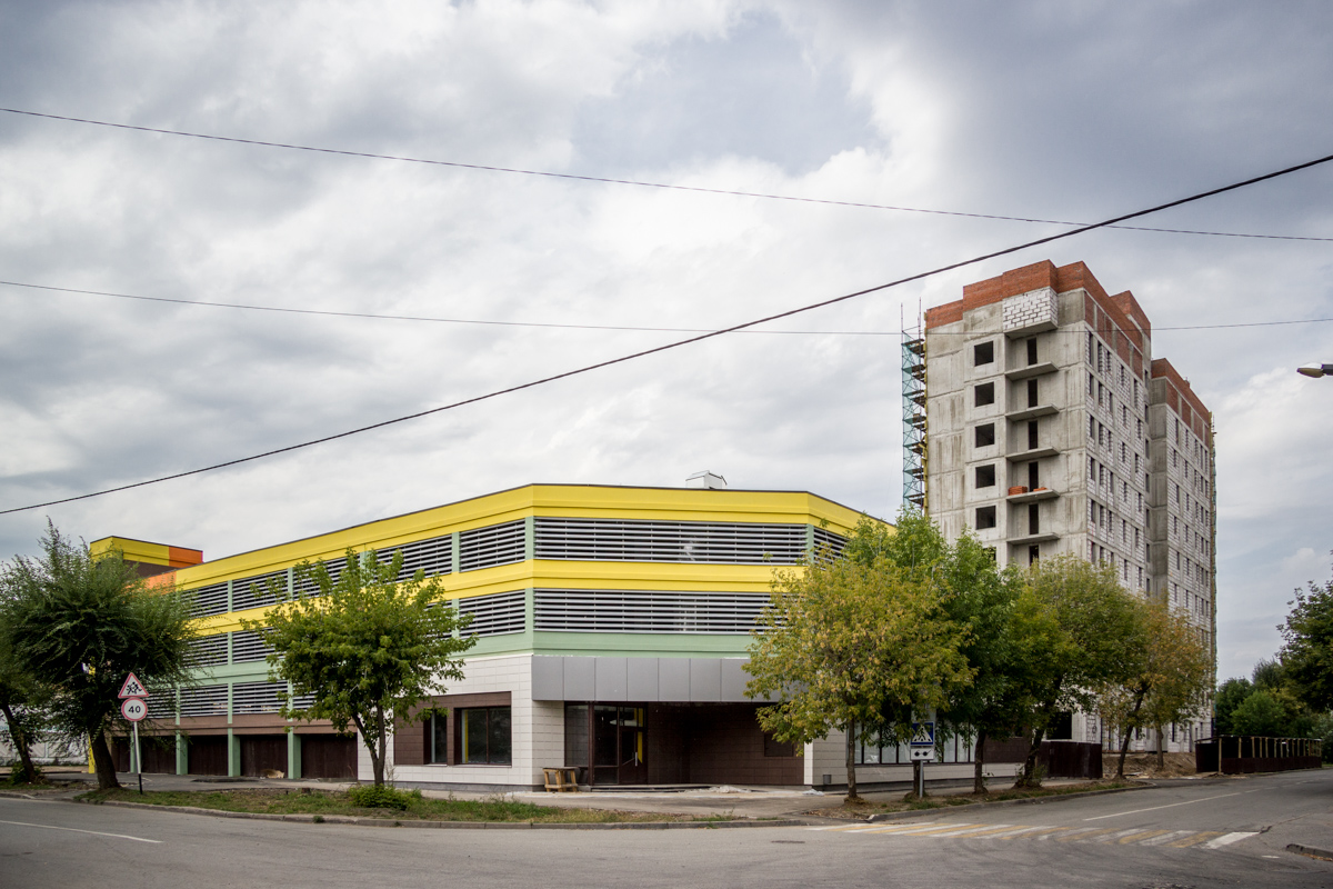 Казань, Спартаковская улица, 84 корп. 2; Спартаковская улица, 84 корп. 1