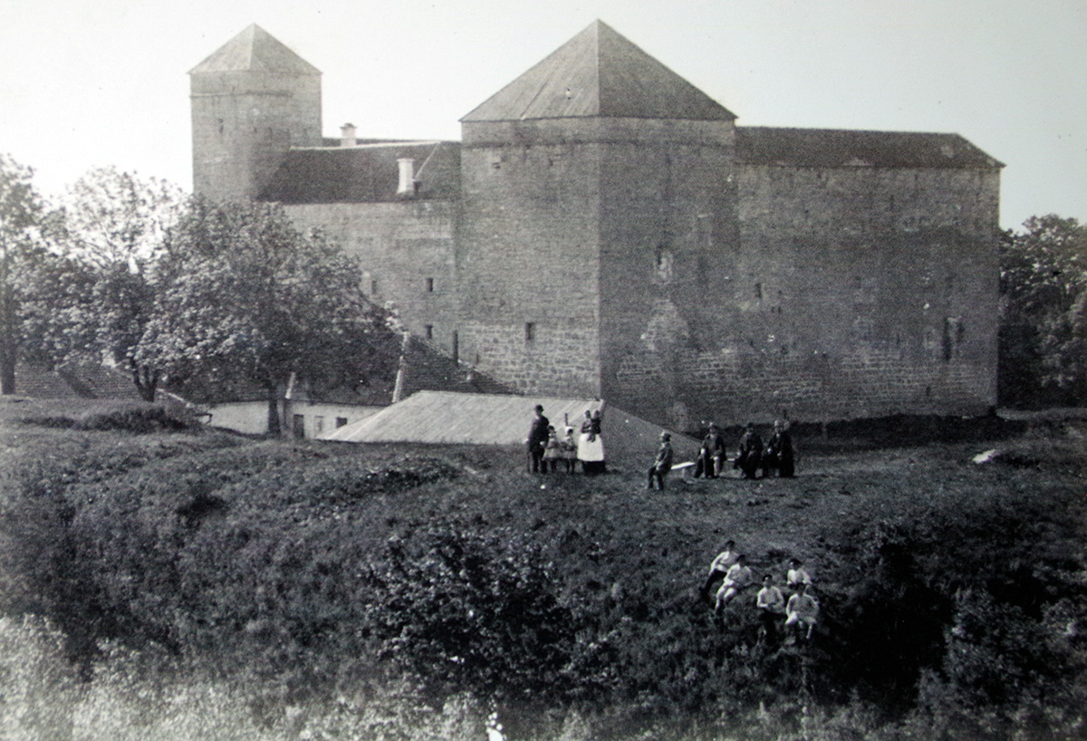 Курессааре, Lossihoov, 1