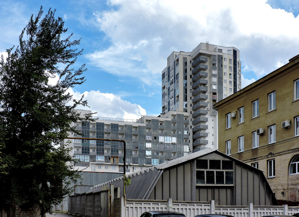 Харьков, Инженерный переулок, 3*; Проспект Науки, 9Д