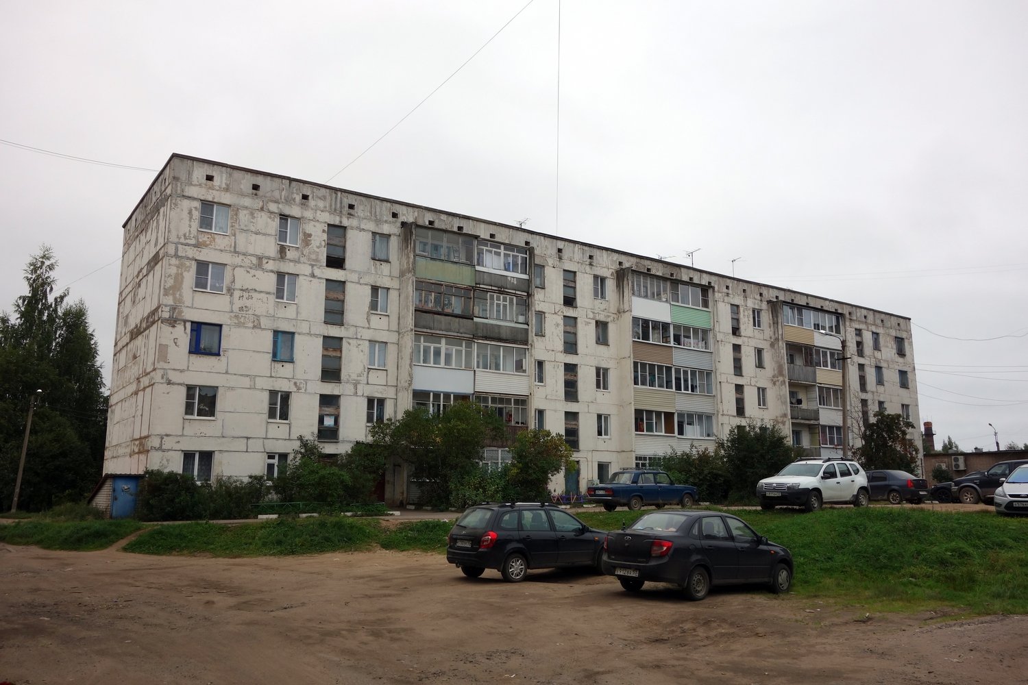 Окуловка, Улица Николая Николаева, 42
