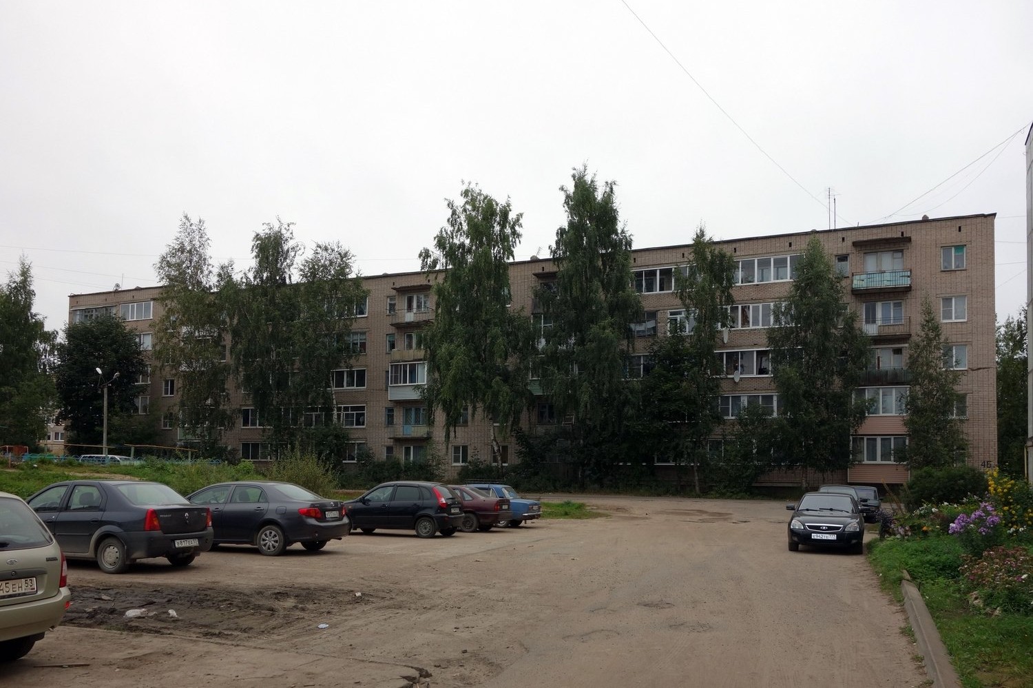 Окуловка, Улица Островского, 46 корп. 1