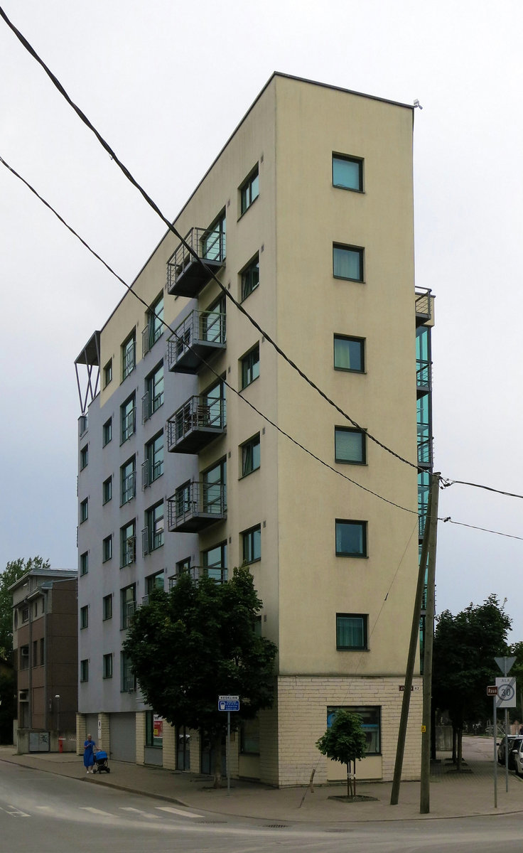 Таллин, Jaan Poska, 5 / R. Tobiase, 10 / J. Vilmsi, 42