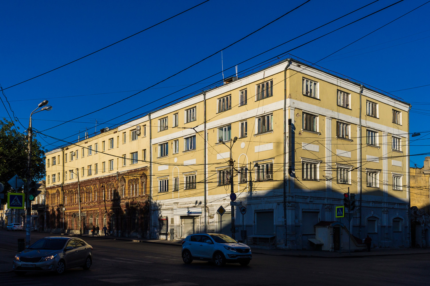 Самара, Ленинградская улица, 76 / Самарская улица, 61