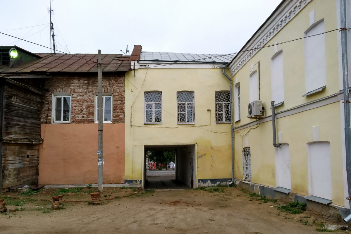 Переславль-Залесский, Ростовская улица, 10; Ростовская улица, 8