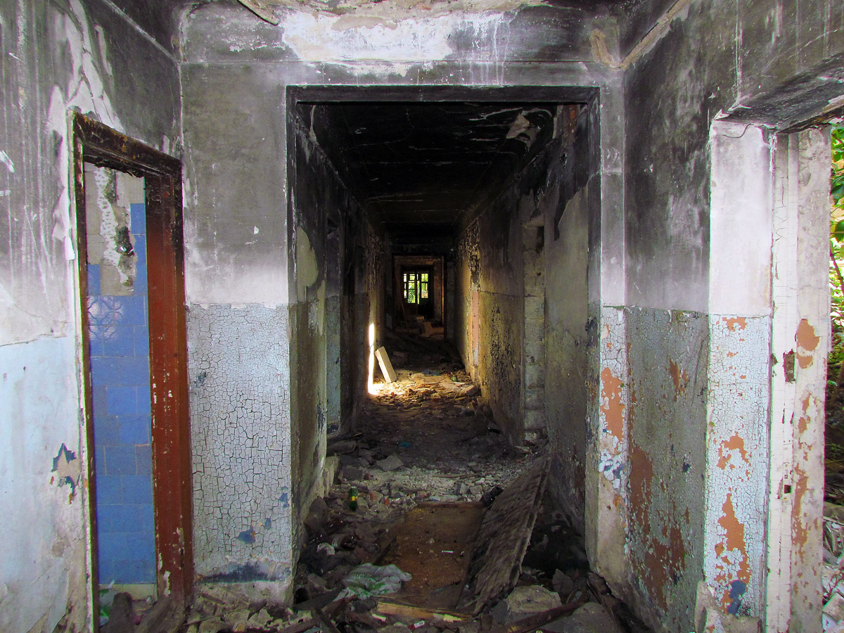 Эсхар, Улица Горького, 6