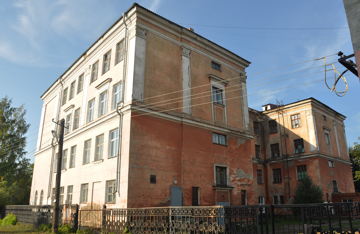 Омск, Улица Добролюбова, 17