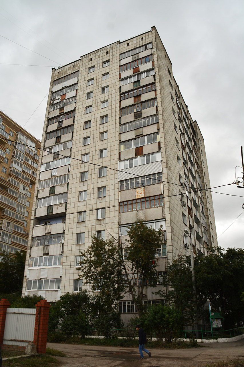 Perm, Улица Танкистов, 6