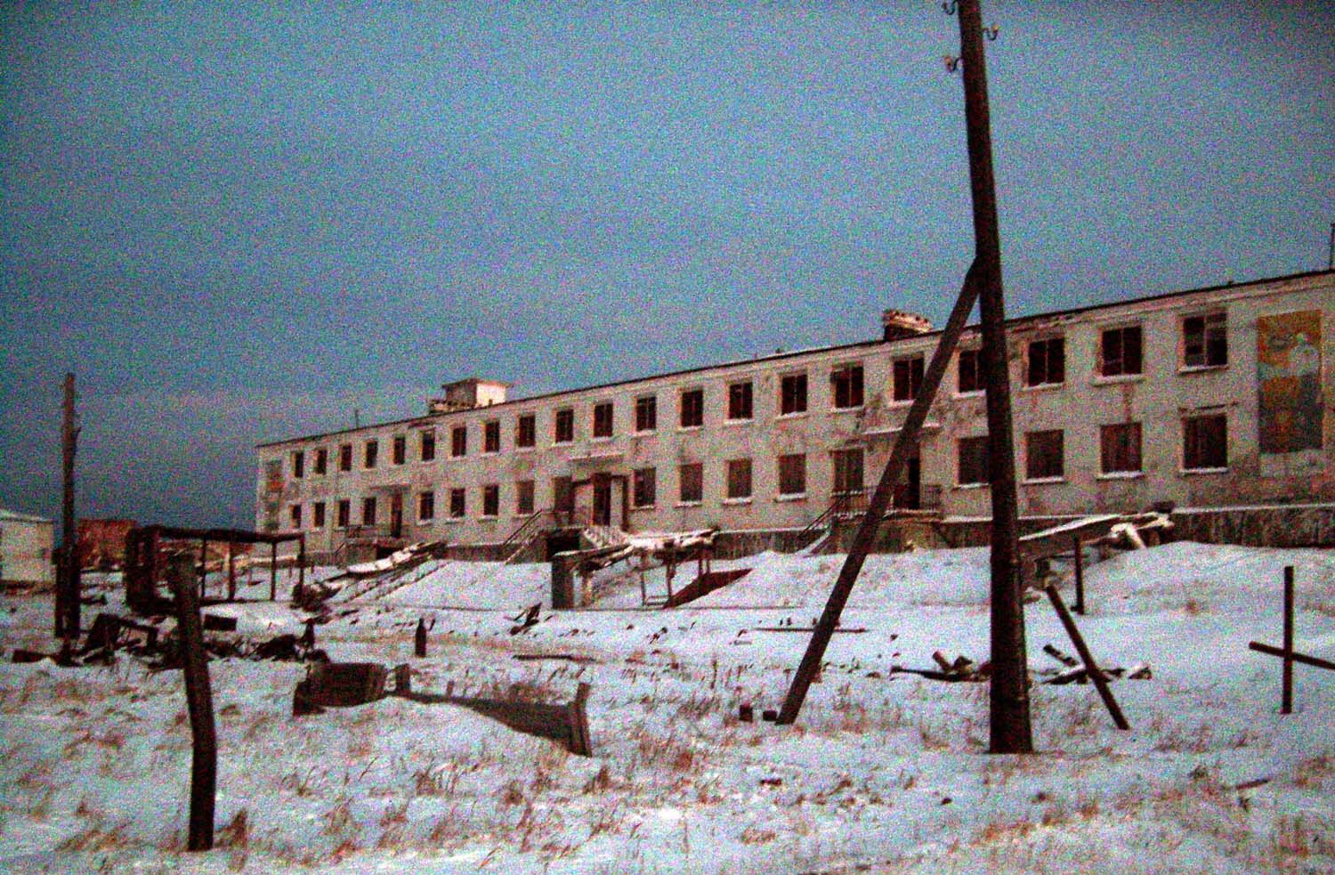 Амдерма, Улица Ревуцкого, 15