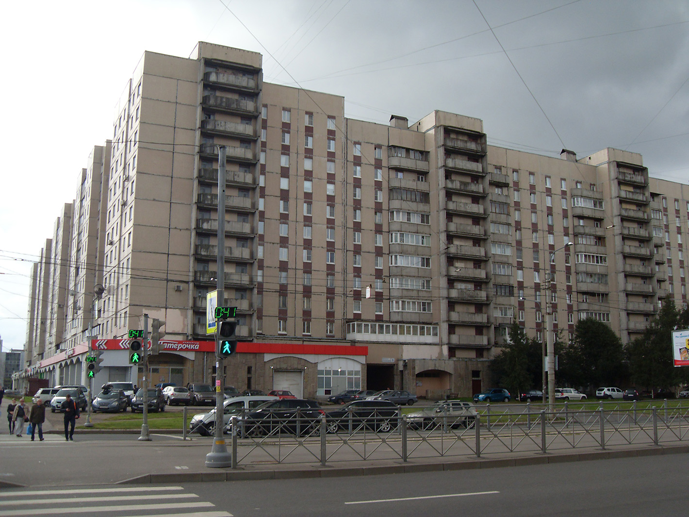 Peterburi, Проспект Луначарского, 9