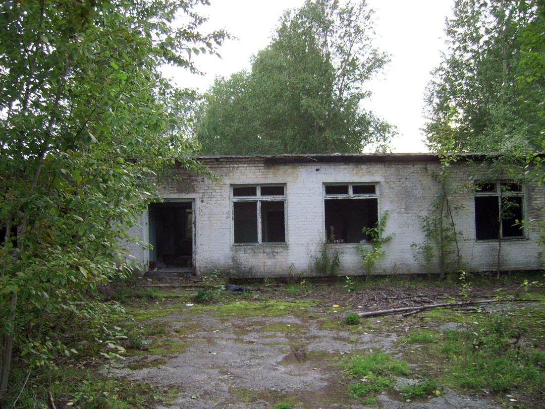 Тарту, Raadi sõjaväelennuväli, Адм. здание 1