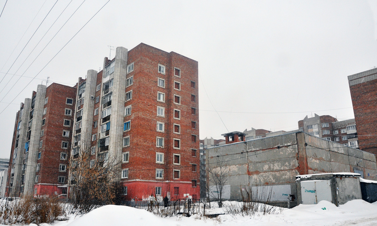 Omsk, Улица Кирова, 26; Улица Кирова, 26*