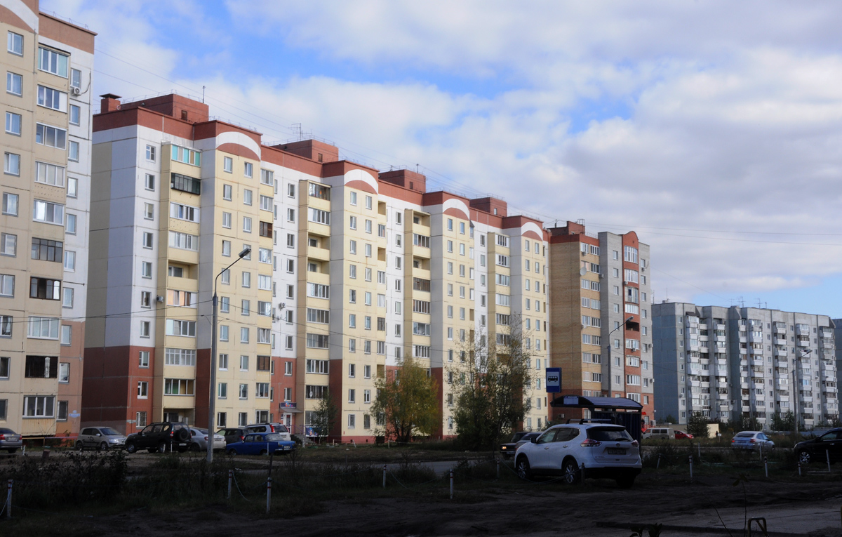 Omsk, Улица Ватутина, 24/2; Улица Ватутина, 24/1