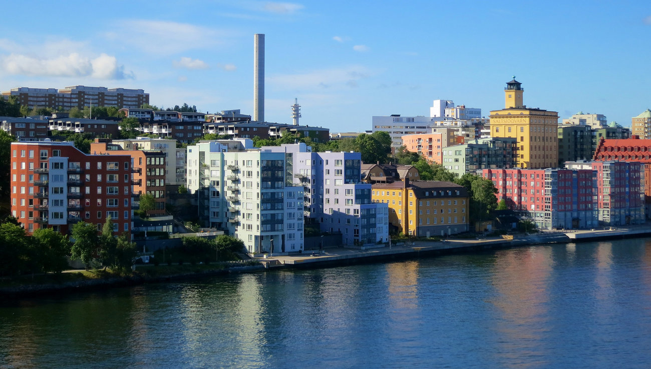 Нака, Östra Finnbodavägen, 15; Västra Finnbodavägen, 11b; Västra Finnbodavägen, 11a; Västra Finnbodavägen, 9; Saltsjöqvarns kaj, 3; Mannagrynstorget, 2; Saltsjöqvarns kaj, 5