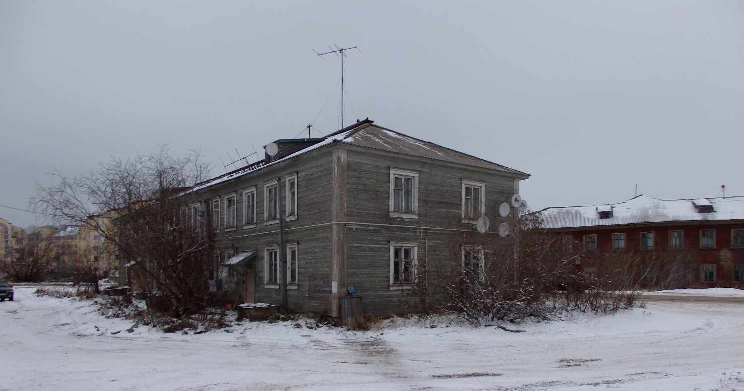 Нарьян-Мар, Улица Авиаторов, 2