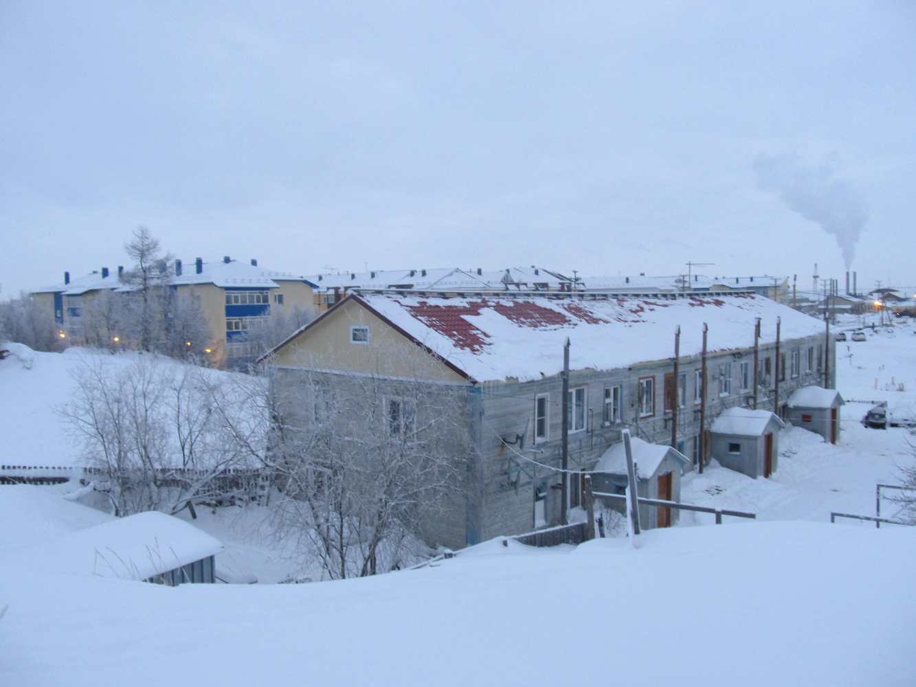 Iskateley, Озёрная улица, 1Б