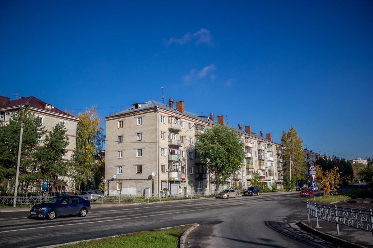 Казань, Повстанческая улица, 12 / Улица Галимджана Баруди, 1