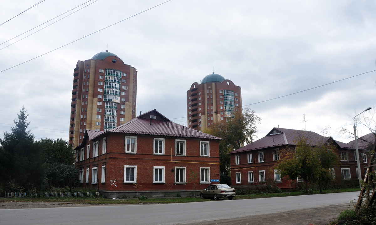 Omsk, Улица 7-я линия, 177; Улица 7-я линия, 179; Улица 9-я линия, 193; Улица 9-я линия, 195