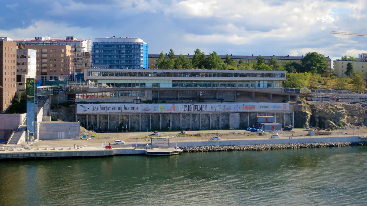 Нака, Kvarnholmsvägen, 77