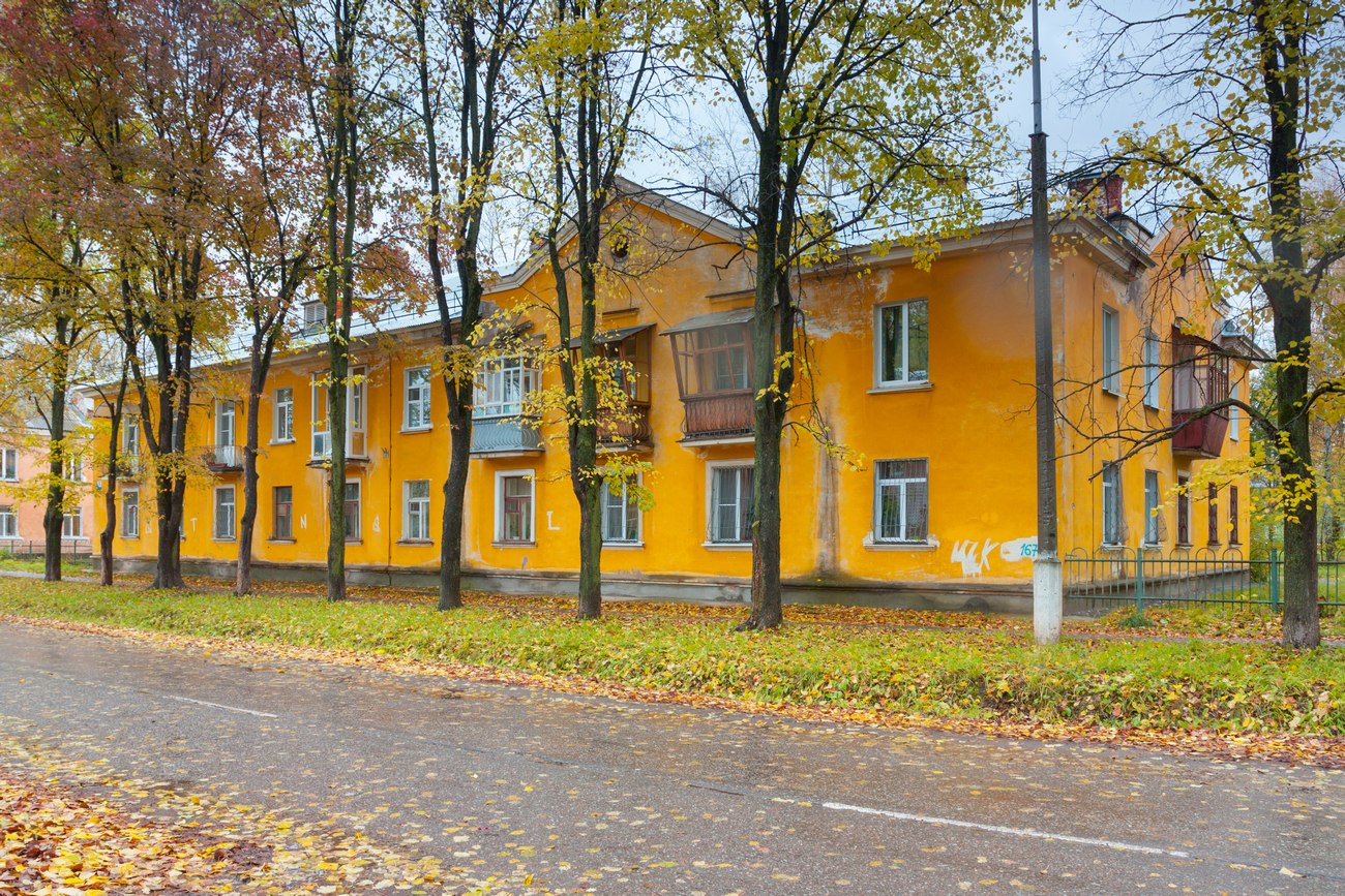Glazov, Комсомольская улица, 3