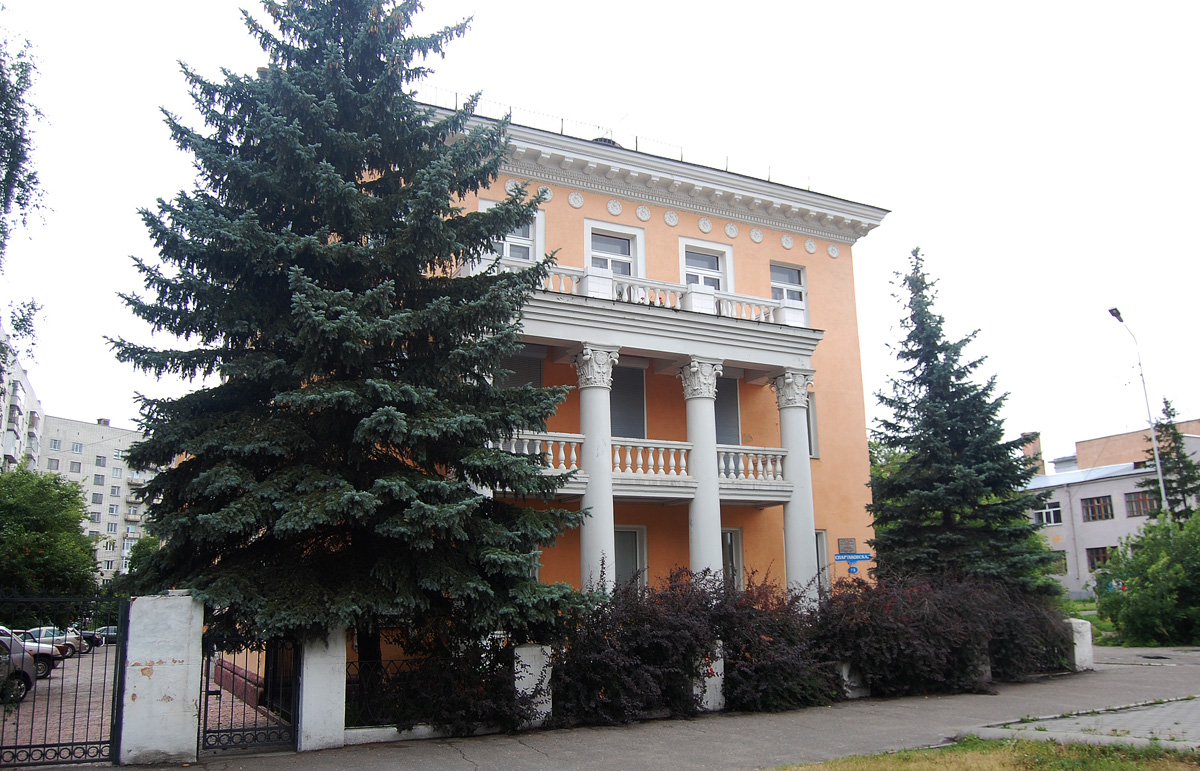 Omsk, Спартаковская улица, 13