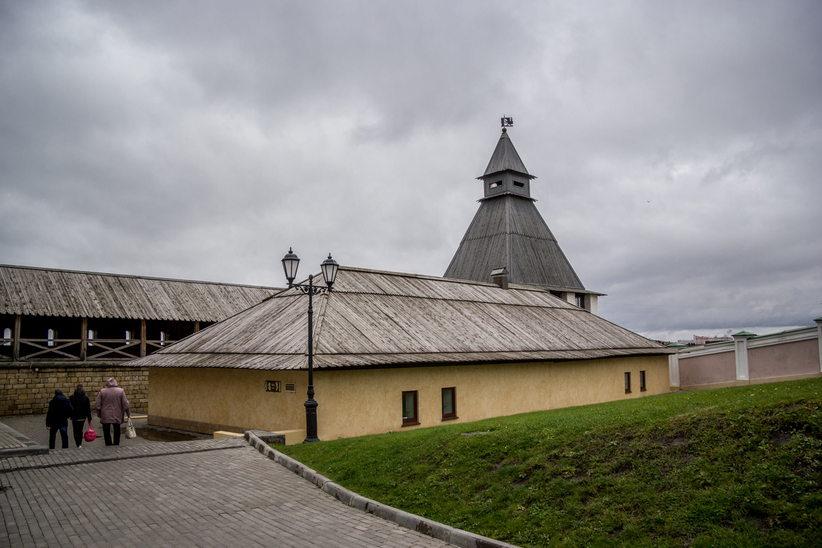 Casáin, Кремль, 10*