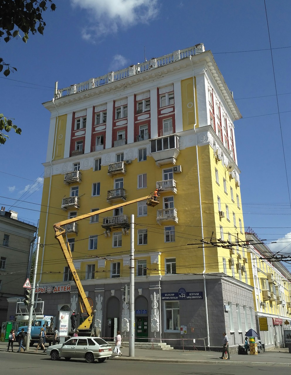Ufa, Первомайская улица, 27 / Улица Ульяновых, 30