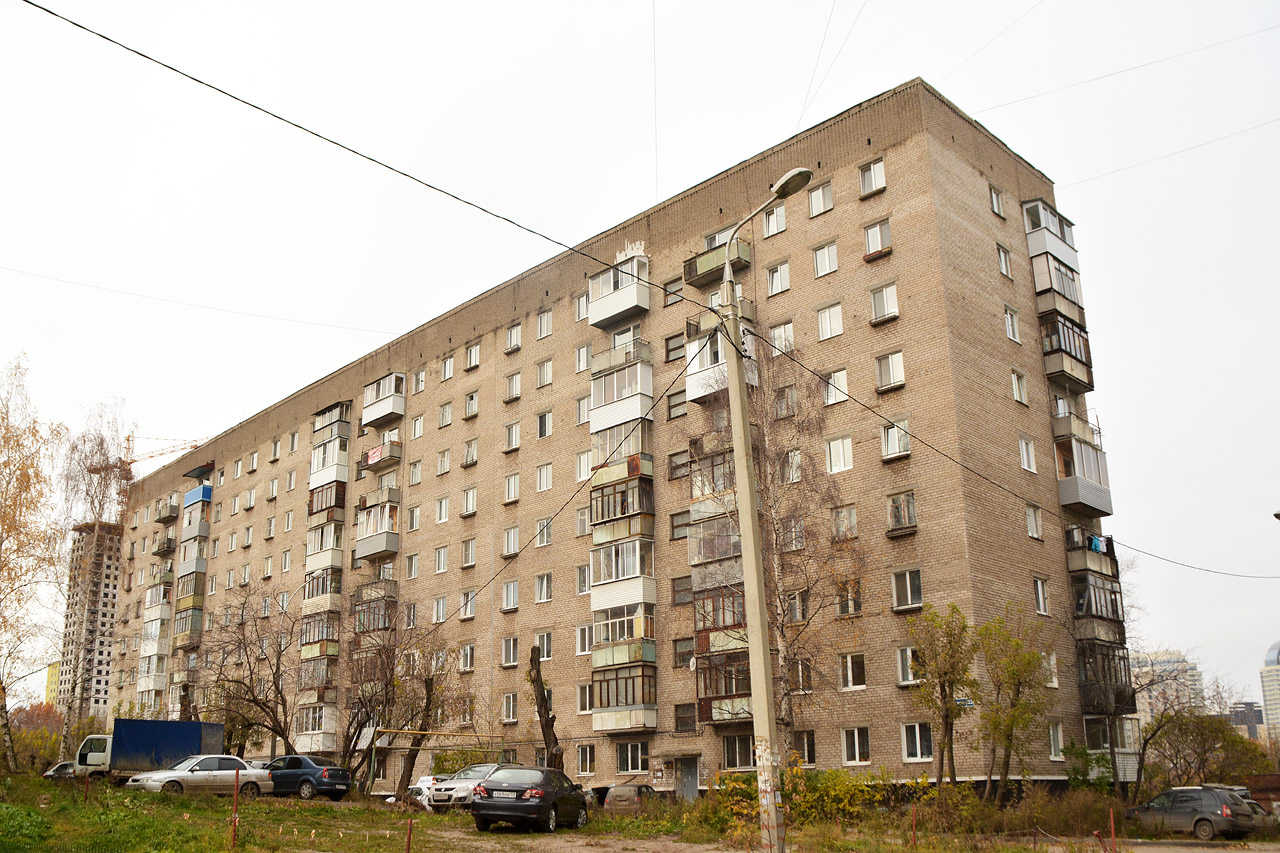 Пермь, Улица Льва Шатрова, 33