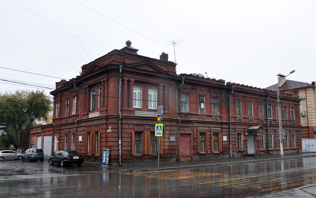 Омск, Улица Пушкина, 74 / Улица Чокана Валиханова, 19; Улица Чокана Валиханова, 19 *