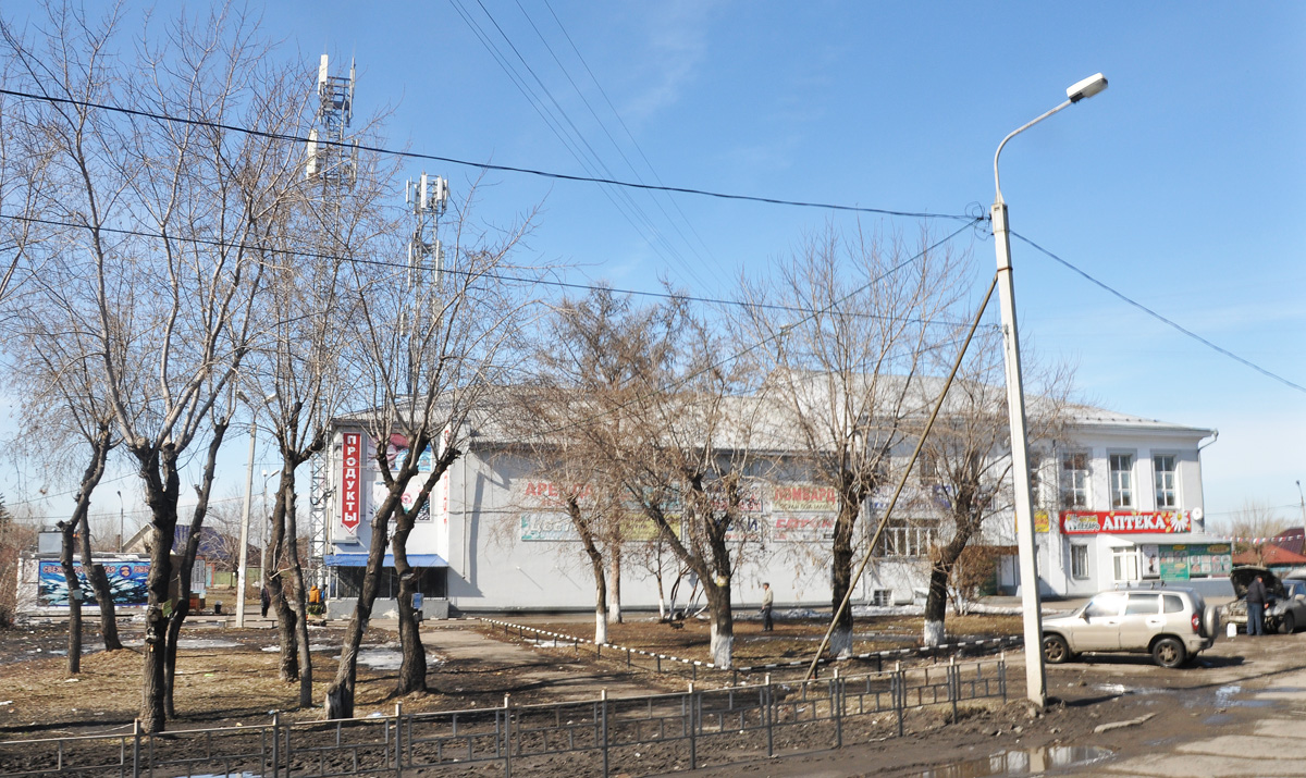 Омск, Улица Воровского, 1 / 1-я улица Красной Звезды, 27