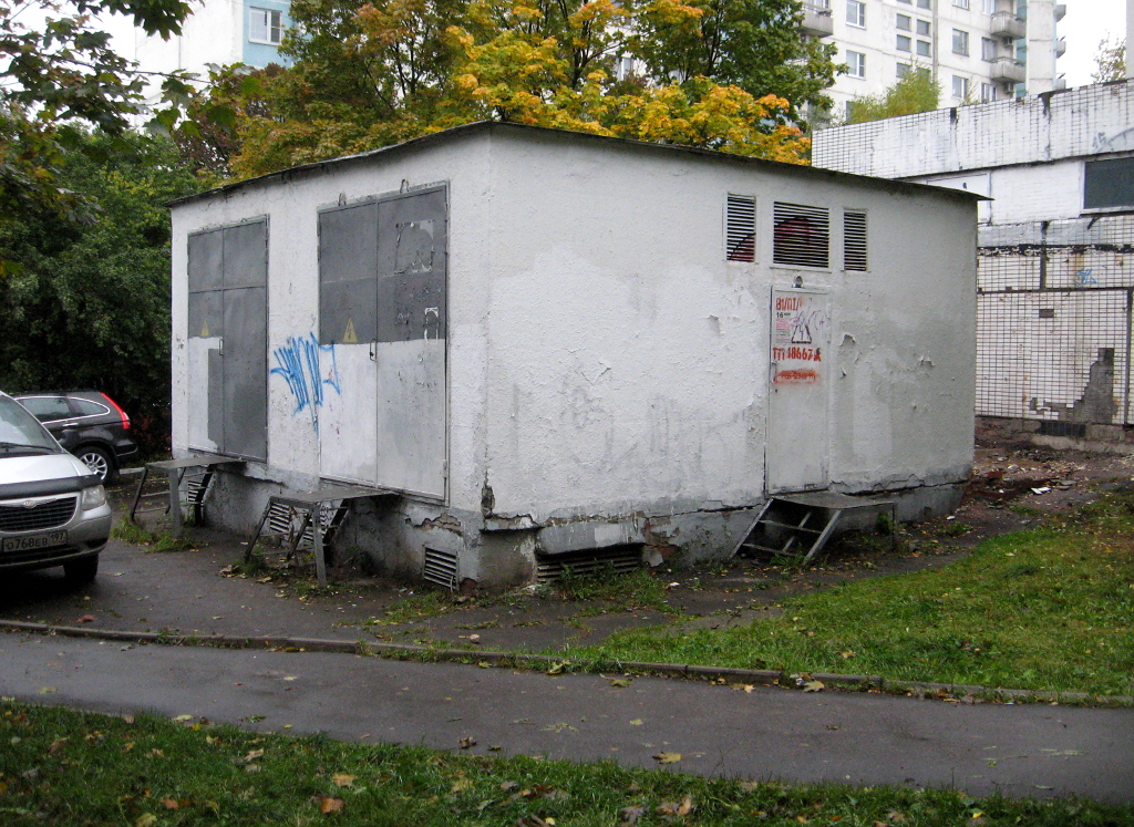 Moscow, Улица Паустовского, 2 / Новоясеневский проспект, 34 стр. 1