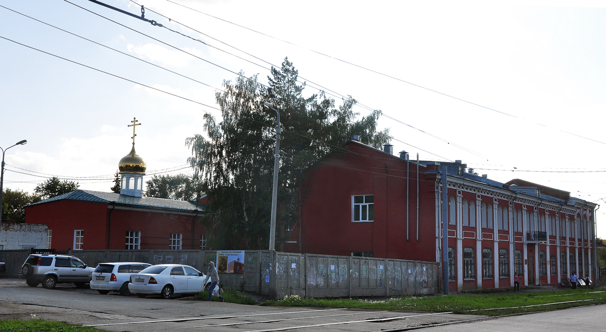 Омск, Улица Лермонтова, 56 / Улица 30 лет ВЛКСМ, 61