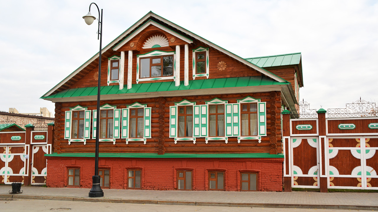 Казань, Улица Каюма Насыри, 11