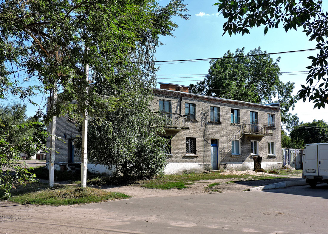 Купянский район, прочие н.п., с. Новоосиново, Молодежная улица, 4