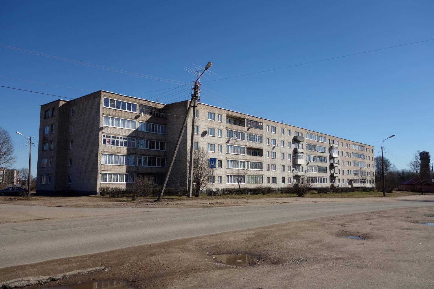 Валдай, Песчаная улица, 10