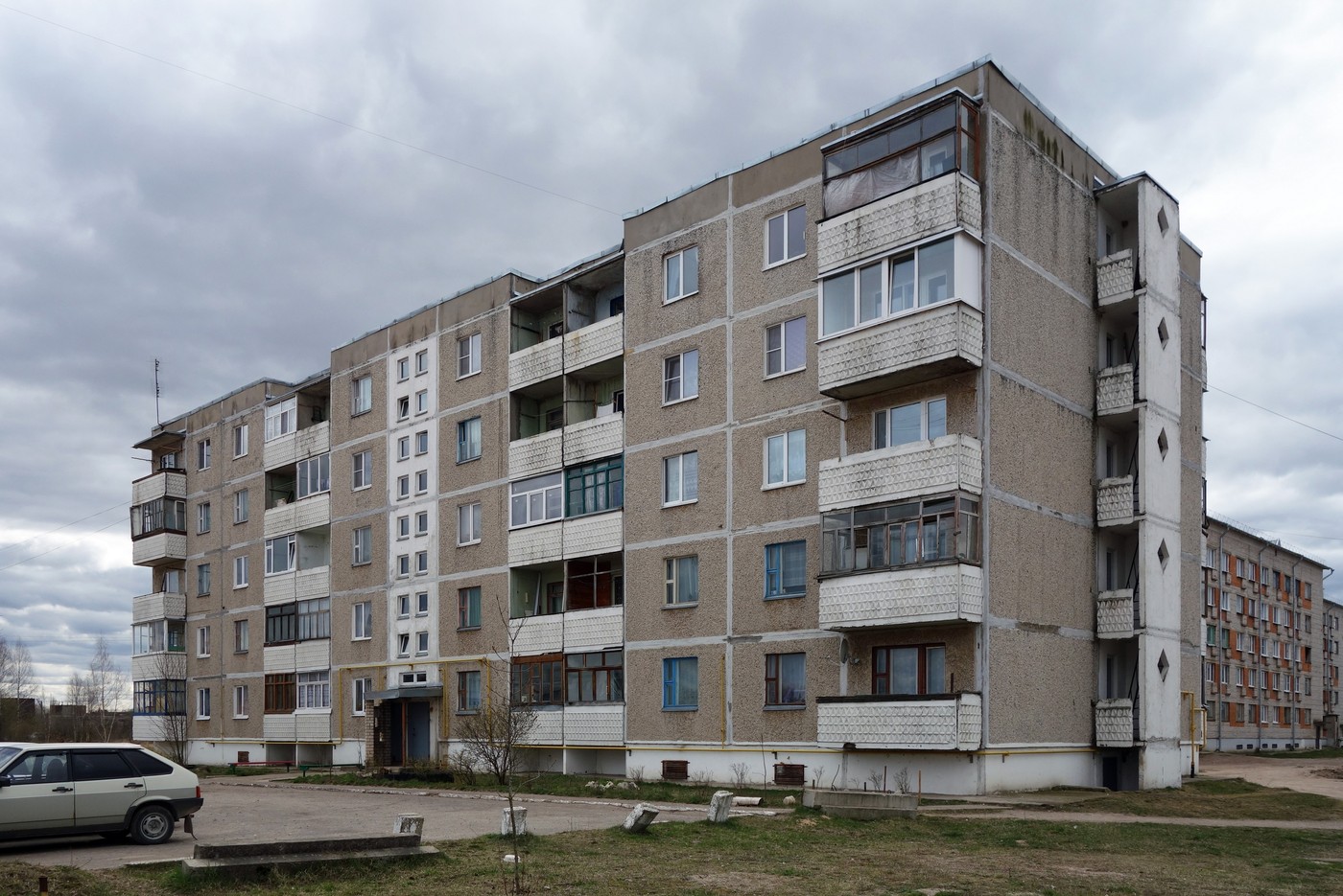 Остров, Микрорайон Строитель, 16