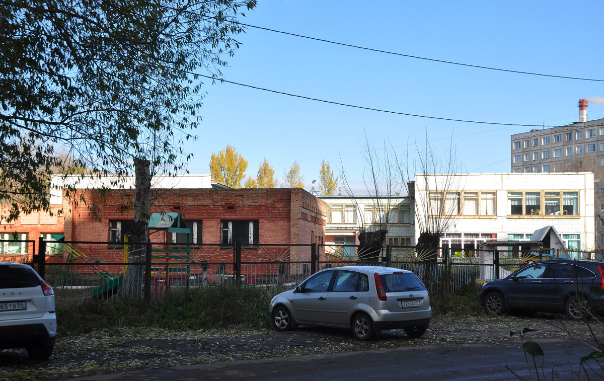 Омск, Куломзинская улица, 85; Куломзинская улица, 91