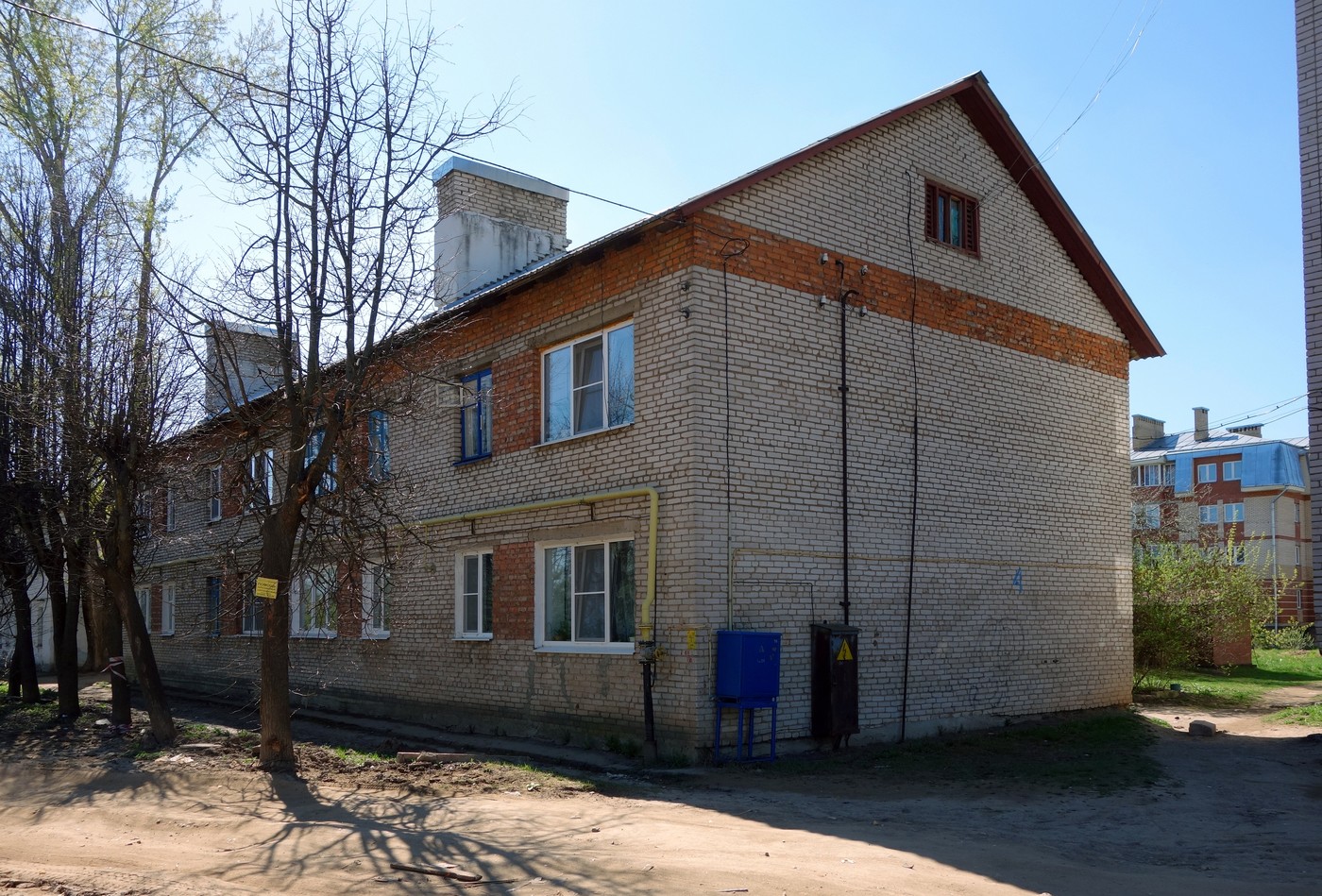 Старая Русса, Улица Красных Зорь, 4