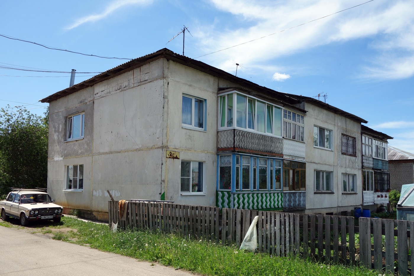 Вяземский район, прочие н. п., с. Андрейково, Спортивная улица, 4