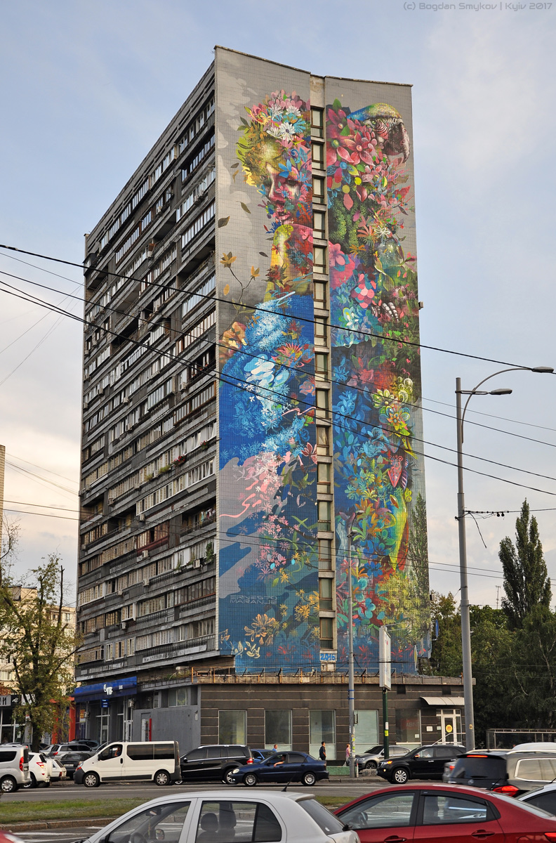 Київ, Харьковское шоссе, 2А. Монументальное искусство (мозаики, росписи, барельефы, сграфито)