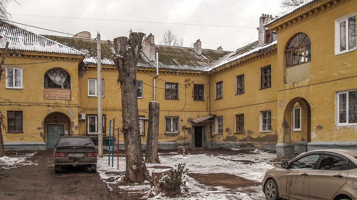 Ufa, Кольцевая улица, 64 / Улица Рыбакова, 15