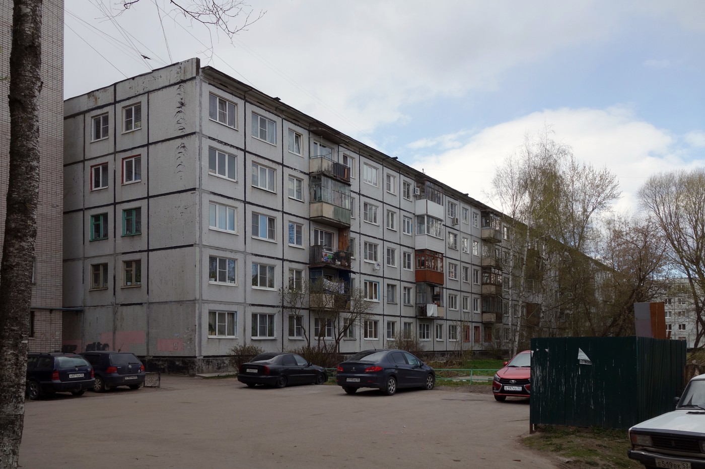 Великий Новгород, Октябрьская улица, 2 корп. 1
