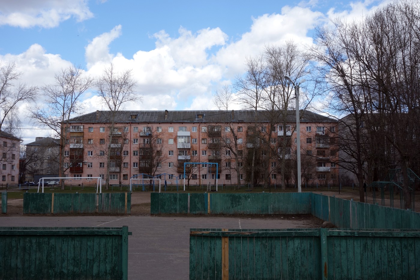 Великий Новгород, Октябрьская улица, 42