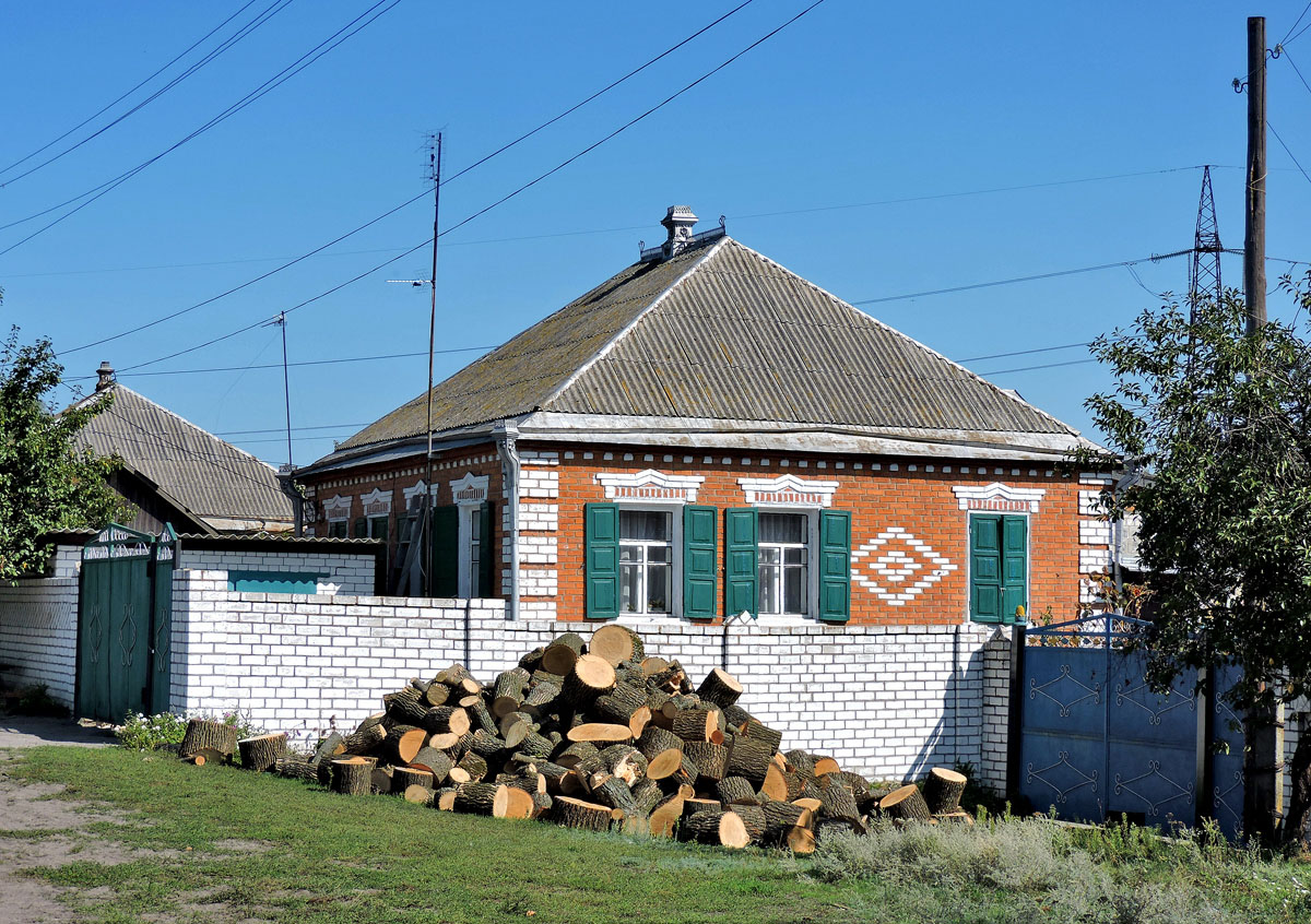 Чугуевский район, прочие н.п., с. Терновая, Клубный переулок, 11