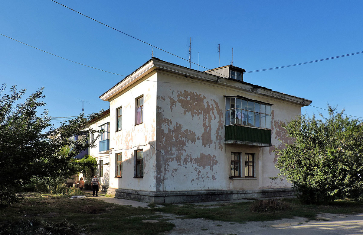 Эсхар, Переулок Мира, 1