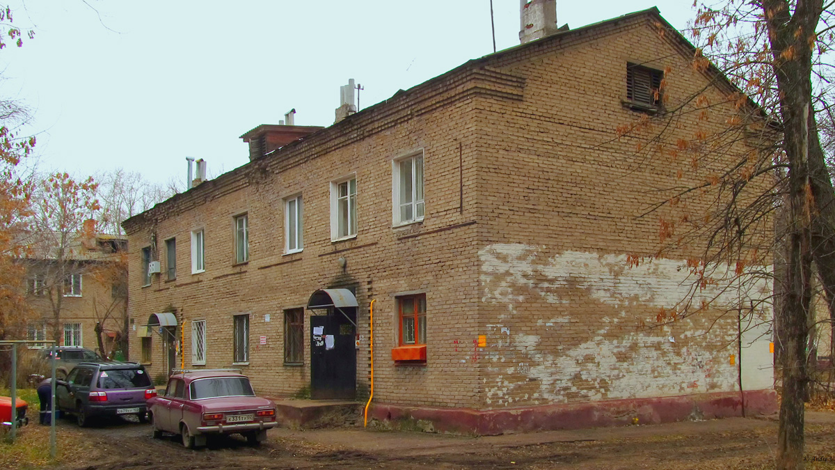 Уфа, Улица Коммунаров, 25