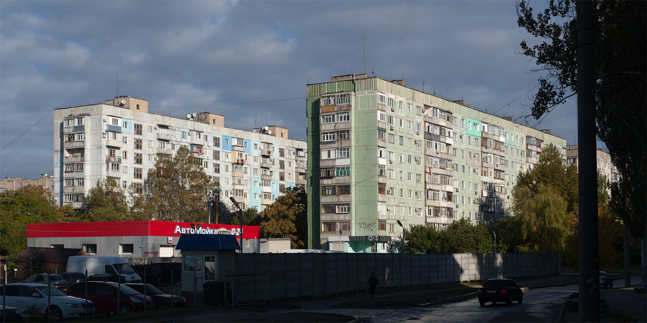 Мелитополь, Вулиця Казарцева, 17; Вулиця Казарцева, 19