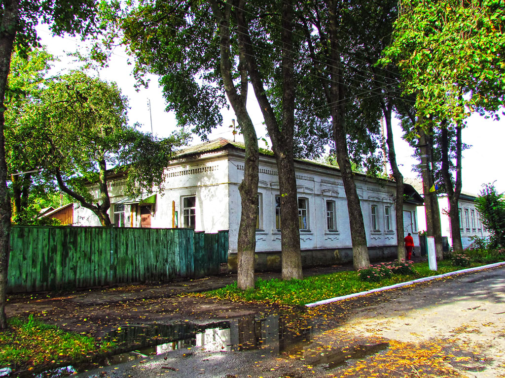 Novgorod-Sivers'kyy, Губернская улица, 28