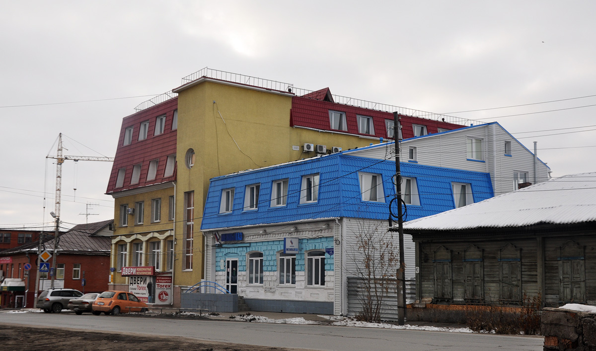 Омск, Улица Яковлева, 163 / Улица Гусарова, 45 корп. 1; Улица Гусарова, 45